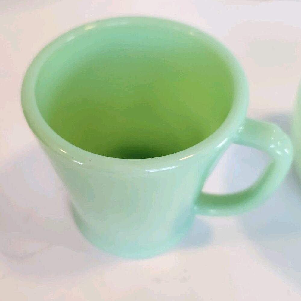 1950s RESTURANT WARE Jade-Ite by Anchor Hocking / Fire-King - D Handle Mug